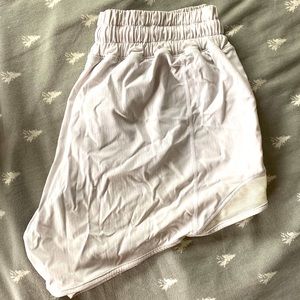 Women’s Lululemon hottttt hot shorts